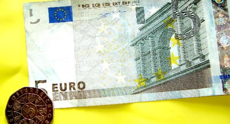 Гривна укрепилась к евро