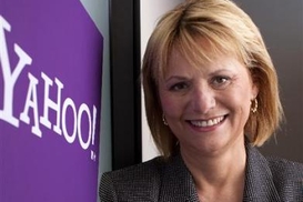 Глава Yahoo уволена, - источник