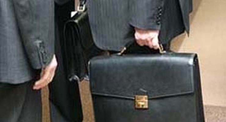 Чиновники и политики продолжают трудоустраивать своих детей во власти