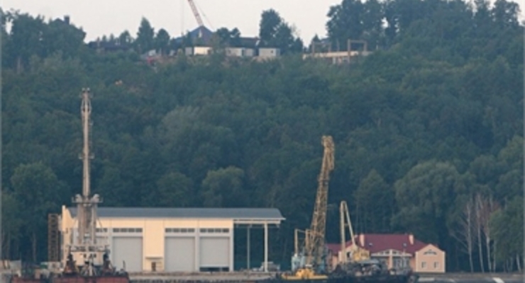 Янукович строит яхт-клуб возле Межигорья?