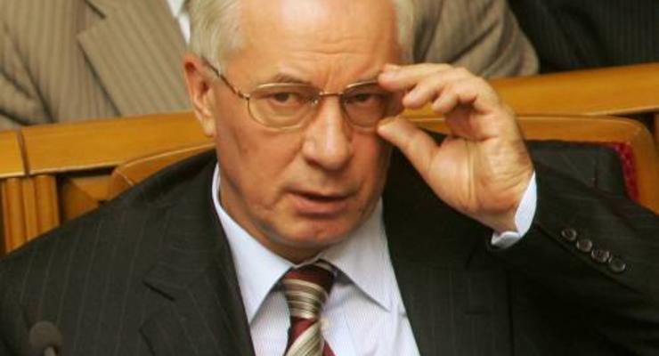 Азаров выступил прокурором Тимошенко
