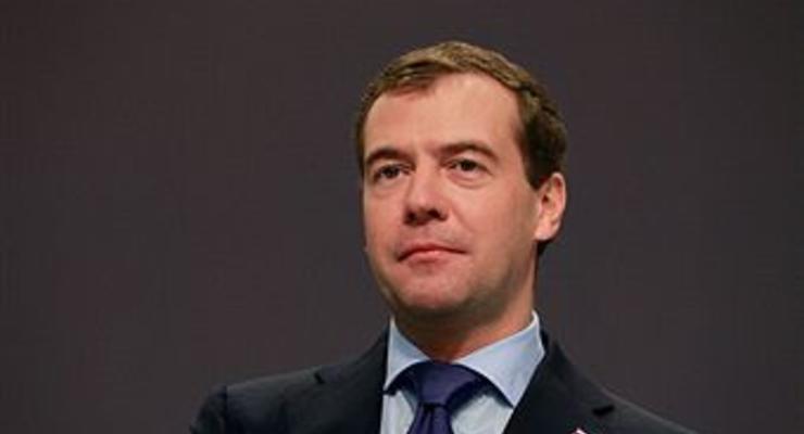 Медведев обозвал Януковича и Азарова иждивенцами
