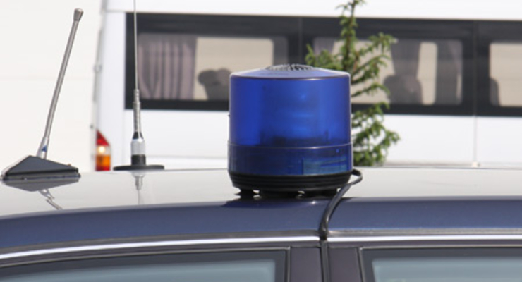 Российская таможня оправдала чиновника, ездившего в химчистку с мигалкой