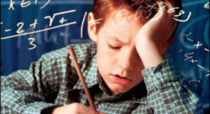 Более половины родителей жалуются на постоянные поборы в школах