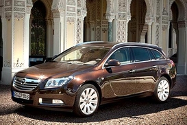 Opel научился распознавать украинские дорожные знаки