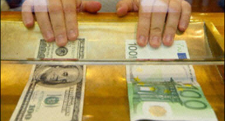 Евро и доллар выросли - официальные курсы валют на 22 августа