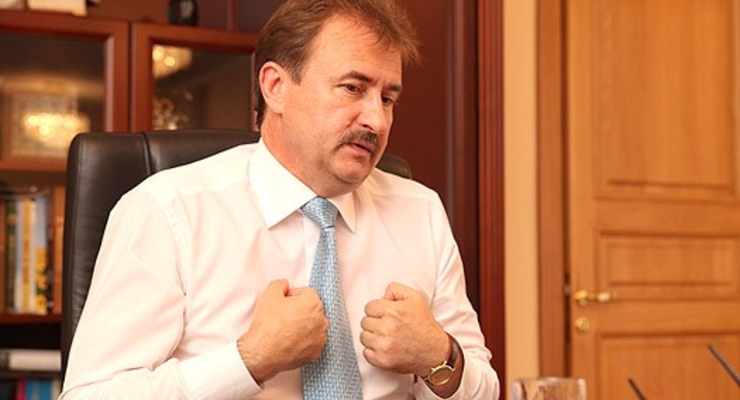 Азаров: КГГА прекрасно обходится без Черновецкого