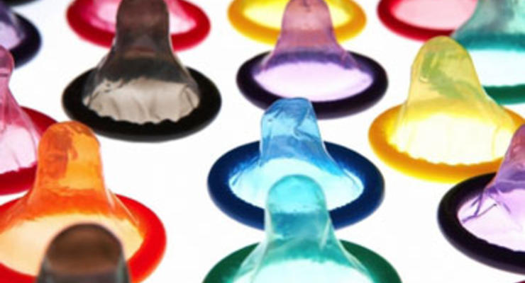 С сегодняшнего дня снимается НДС с подгузников и презервативов