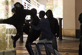 Уличные беспорядки в Лондоне