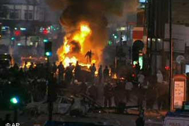 В массовых беспорядках в Лондоне пострадали 11 человек