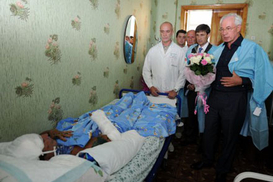 Азаров о макеевской больнице: Пирогов лечил в лучших условиях