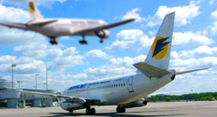 Из-за забастовки пилотов АэроСвита украинцы застряли в аэропортах Москвы и Стамбула
