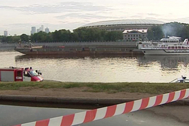 На Москве-реке затонул катер