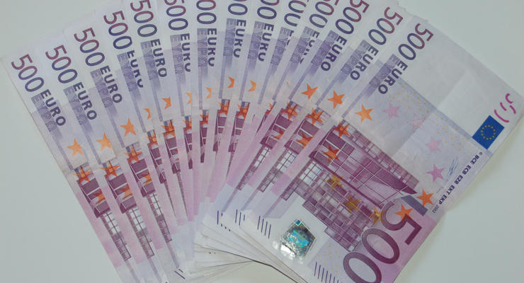 Купюры в 500 евро стали чаще подделывать