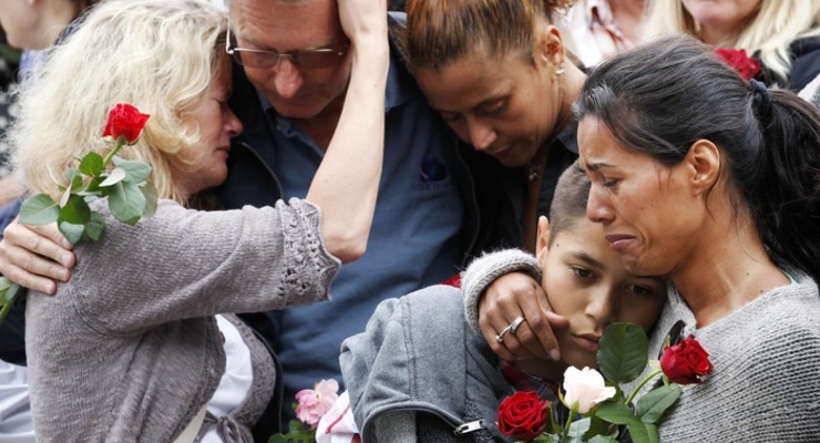 Норвегия скорбит по жертвам двойного теракта