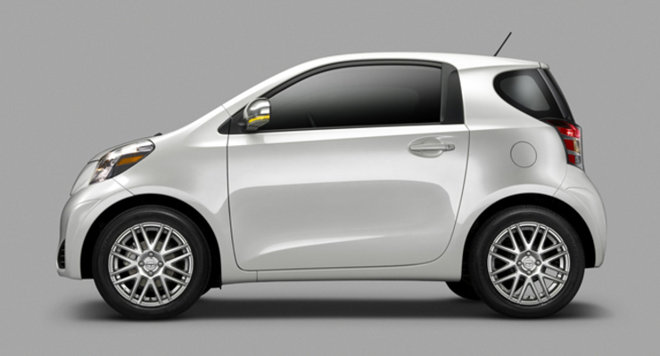 Toyota показала новый электромобиль