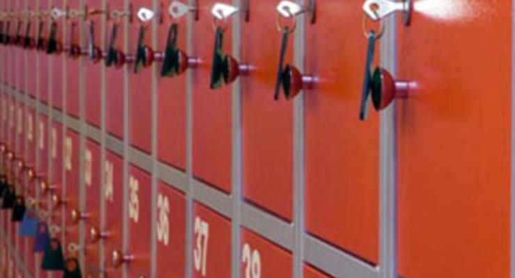 Магазины обязали обзавестись платежными терминалами и камерами хранения