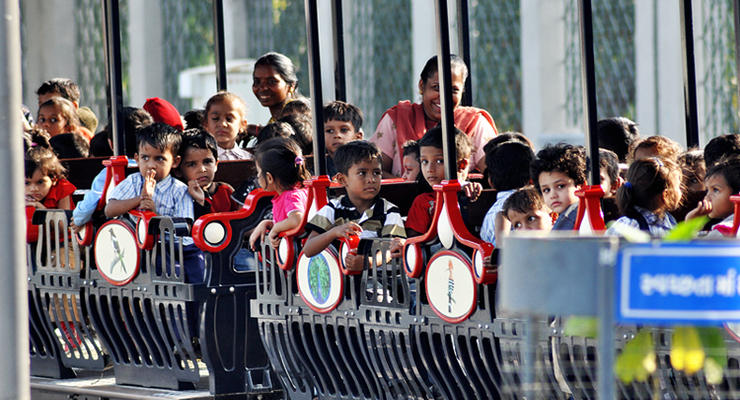 В Индии за отказ от детей дают автомобиль