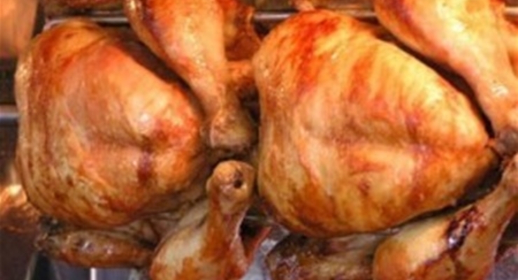 Заведующая киевского супермаркета может сесть на 5 лет из-за кур-гриль