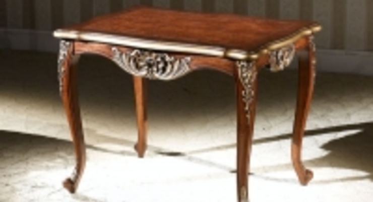 Депутаты Рады заказали себе мебель, инкрустированную платиной