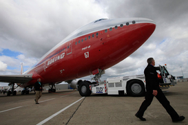 В Ле Бурже открылся 49-й аэрокосмический салон Paris Air Show-2011