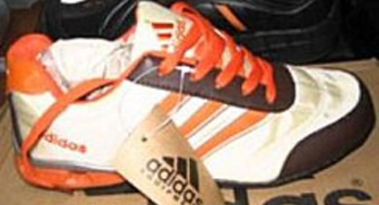 В Сумской области обнаружили мультибрендовый швейный цех