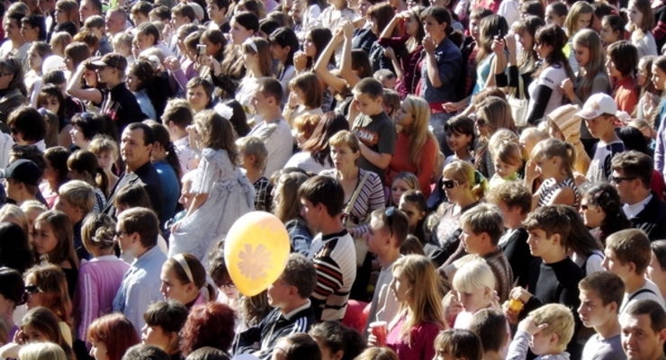 Население Украины стремительно сокращается