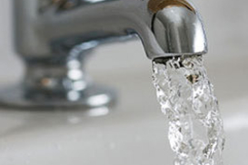 В Киеве мошенники продавали воду из-под крана