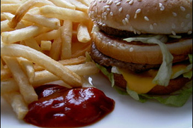 Венгрия планирует ввести "налог на гамбургер"