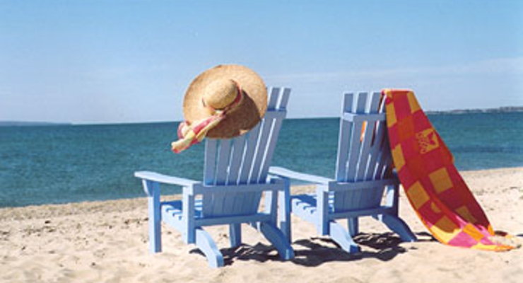 Какие выходные положены украинцам  на Троицу и День Конституции?!