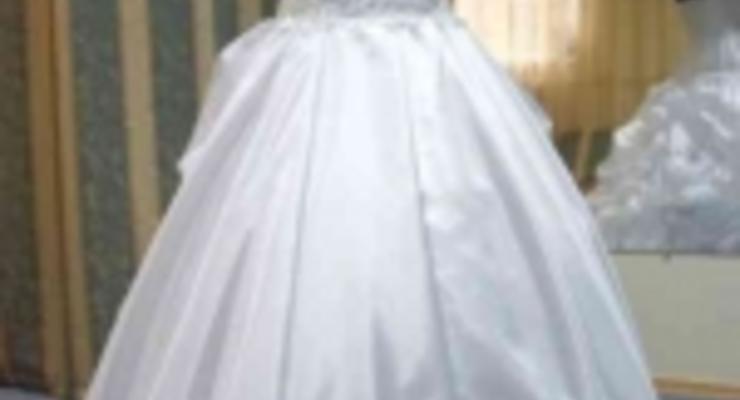 Из Украины несанкционированно вывозят свадебные платья