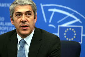 Премьер Португалии подал в отставку