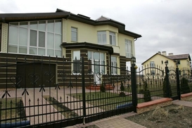 Депутат-регионал купил коттеджный городок