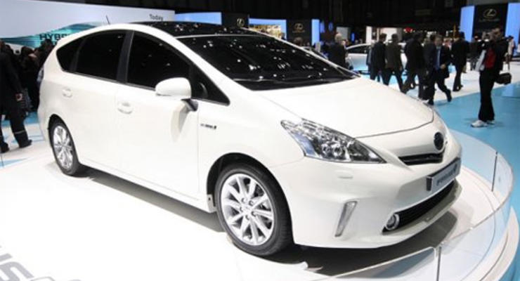 МВД закупит автомобили Toyota Prius вместо ВАЗов