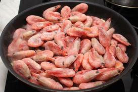 В Украину ввезли контрабандные креветки на 890 тыс. гривен