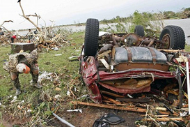 Количество жертв торнадо в Миссури возросло до 142 человек