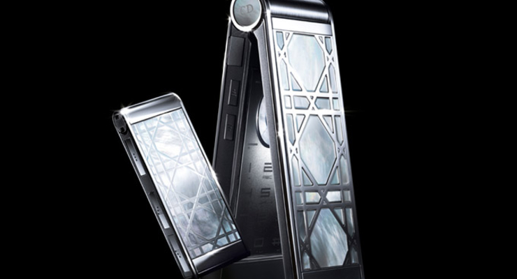 Коллекция телефонов от Christian Dior