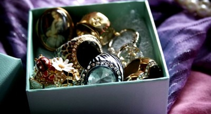 Летом воры предпочитают золото