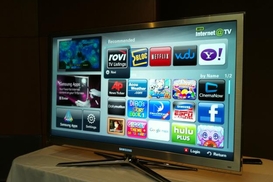 Smart TV: ноутбук на стене