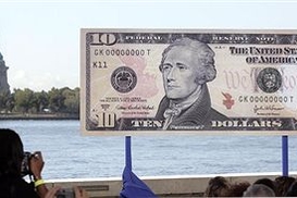 Доллар подорожал к мировым валютам