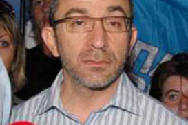 Кернес при деньгах и на колесах, но без крыши над головой