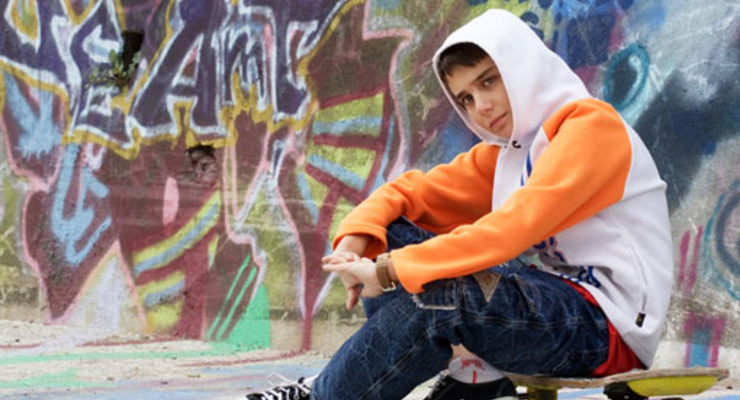 Симферопольским детям запретили гулять после 22 часов