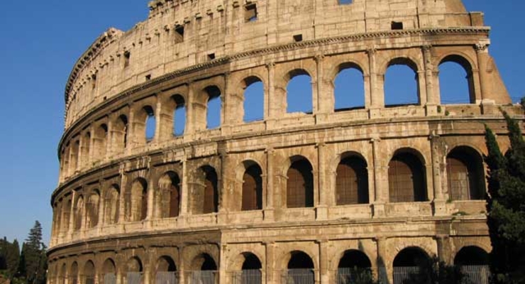 Рим опустел