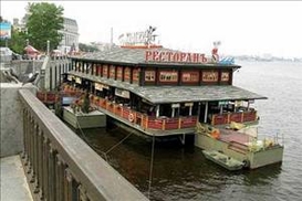 Плавучим ресторанам нашли место на Днепре