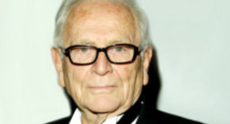 Пьер Карден продает свой бизнес