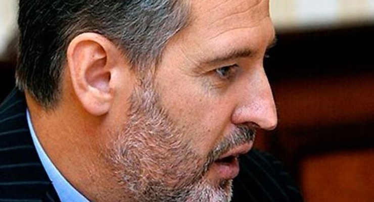 АМКУ разрешил Фирташу купить банк Надра