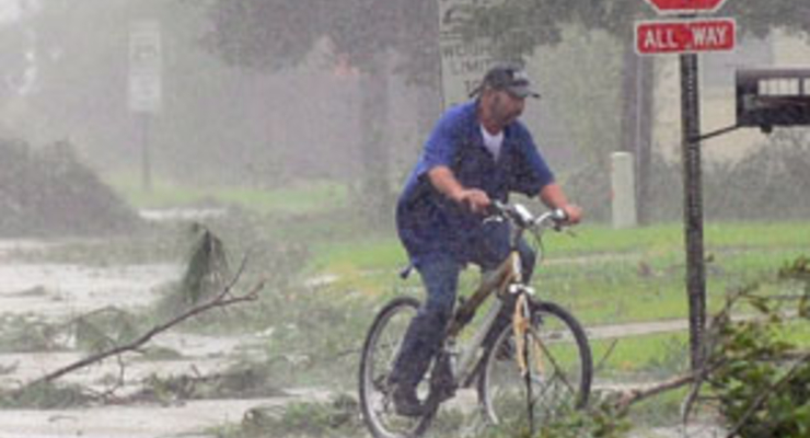 Американцев убивает штормовой циклон