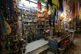 В лавках Иерусалима начали принимать гривны