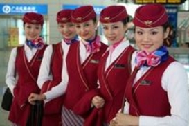 Гонконгских стюардес научат драться