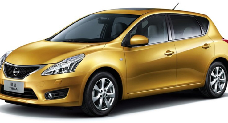 Nissan показал обновленную Tiida